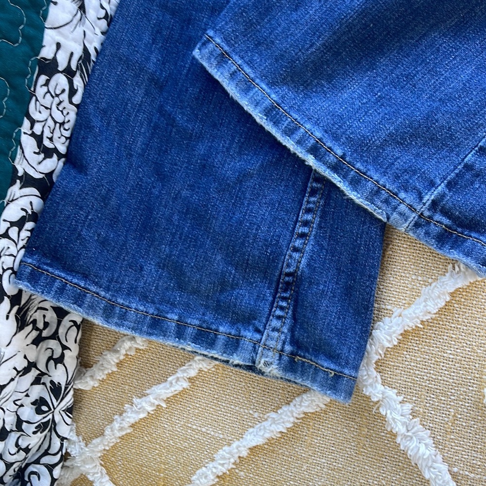LEVIS - Picture 5 of 5
